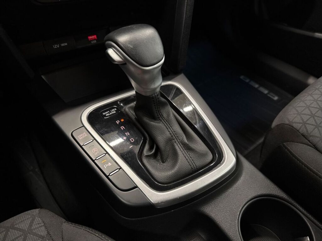 Kia Ceed 2023 Hopea