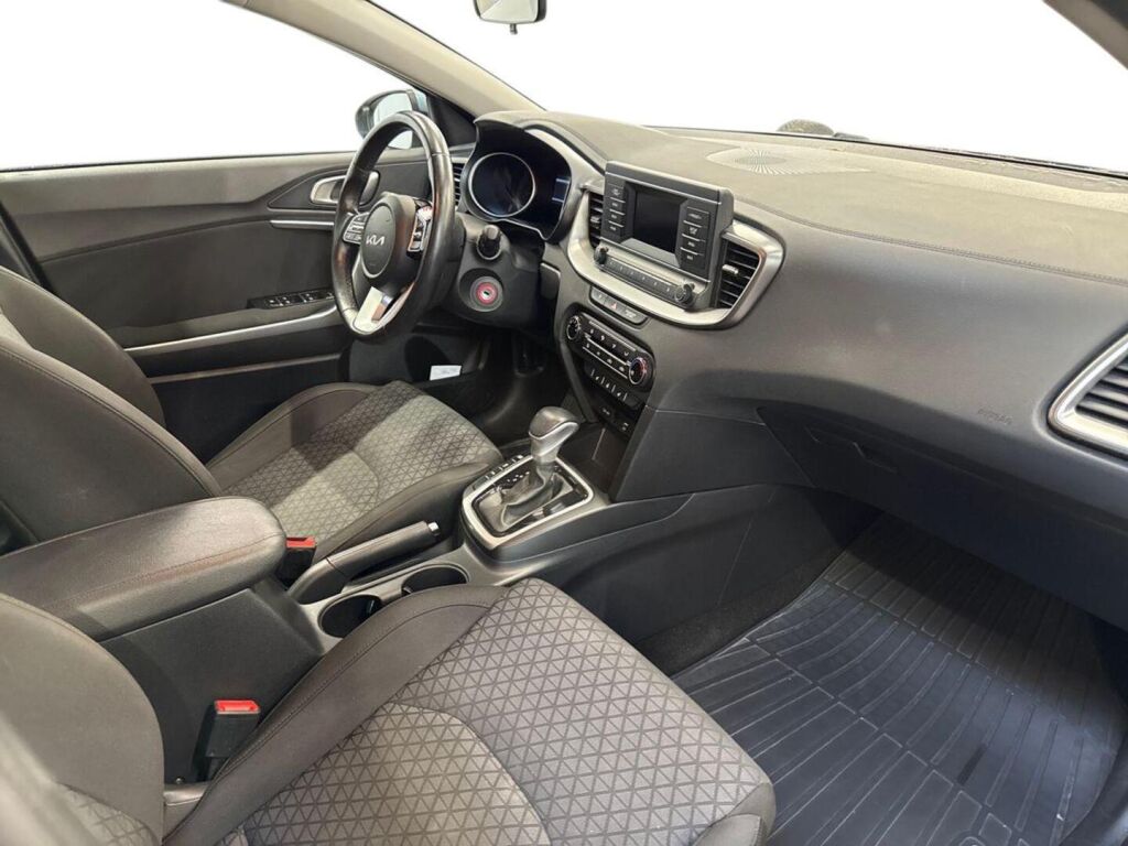 Kia Ceed 2023 Hopea