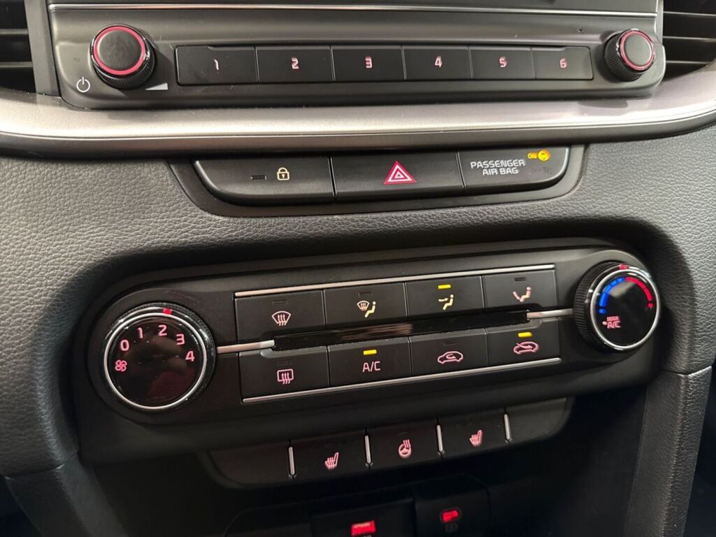 Kia Ceed 2023 Hopea
