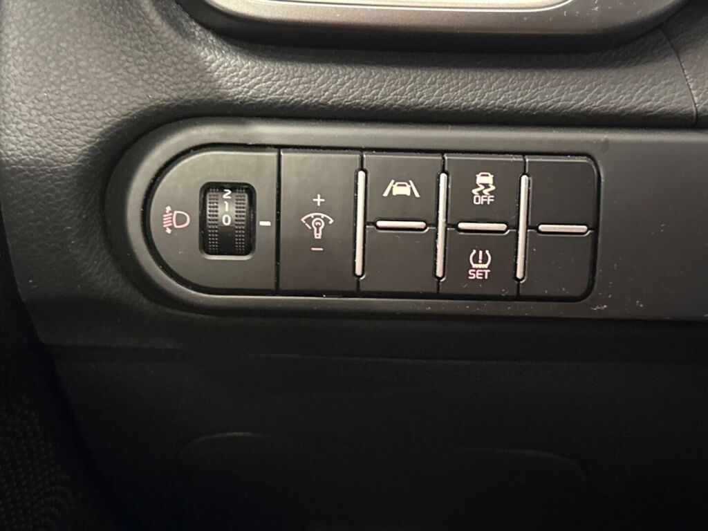 Kia Ceed 2023 Hopea
