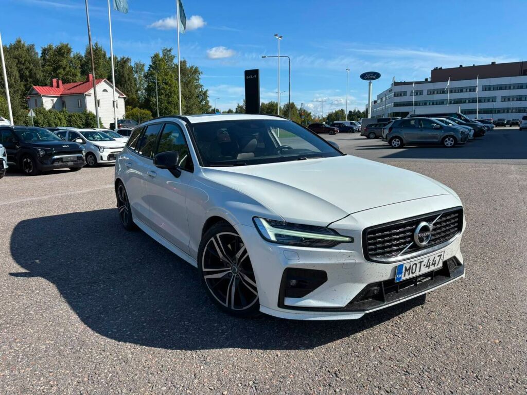 Volvo V60 2020 Valkoinen