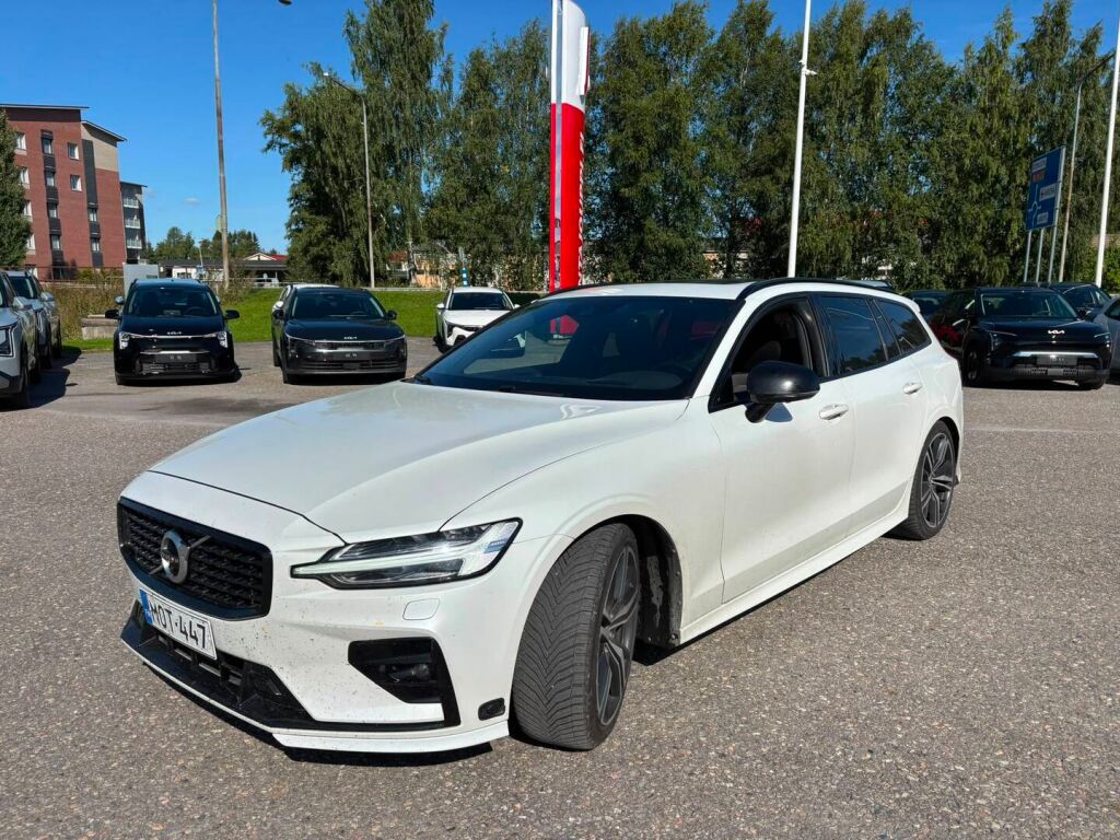 Volvo V60 2020 Valkoinen