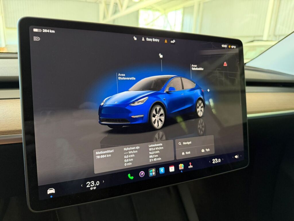 Tesla Model Y 2023 Sininen