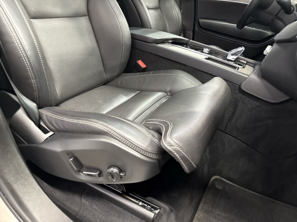 Volvo XC90 2023 Bright dusk metalli