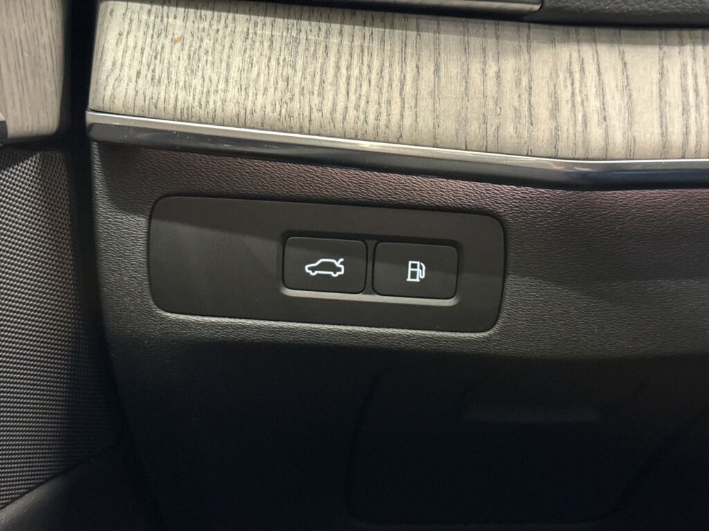 Volvo XC90 2023 Bright dusk metalli