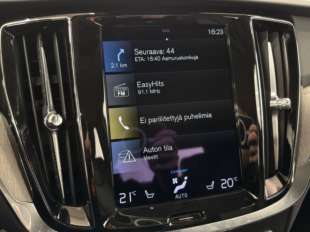 Volvo S60 2021 Sininen