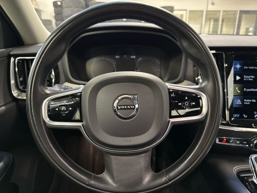 Volvo S60 2021 Sininen