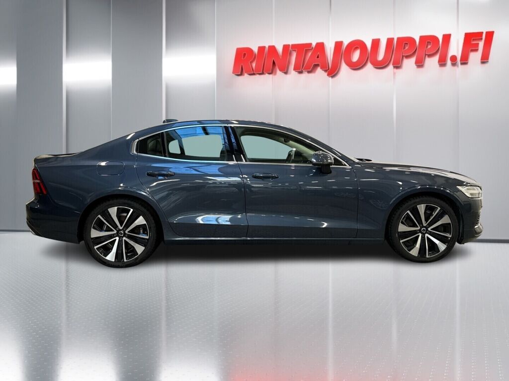 Volvo S60 2021 Sininen
