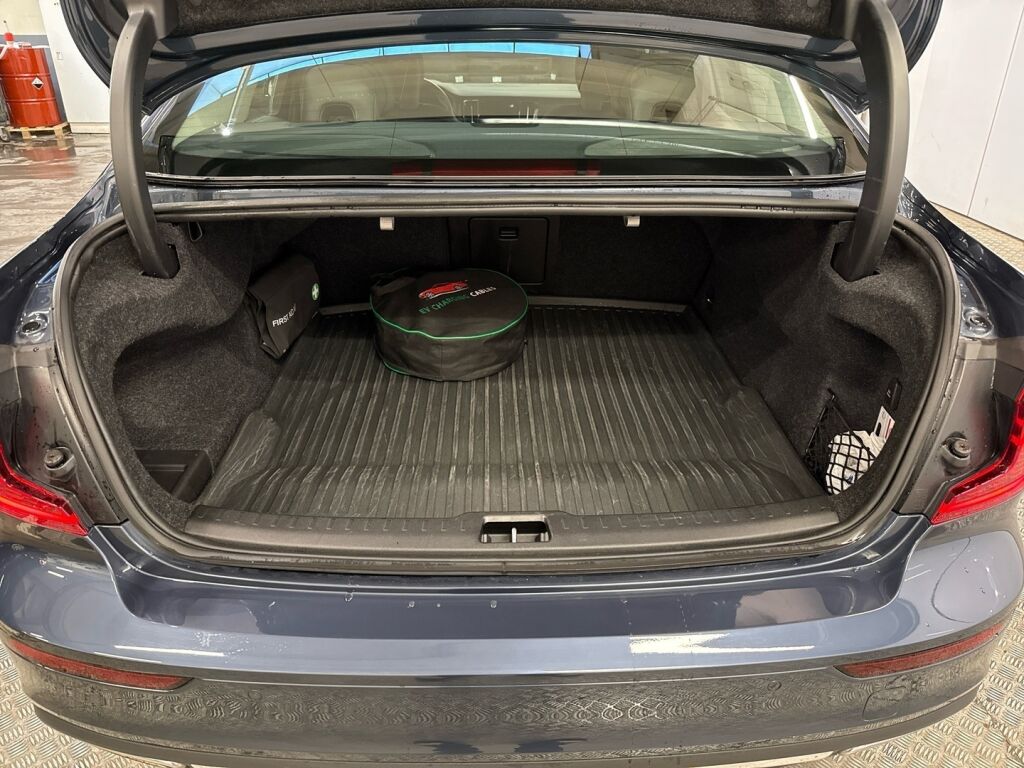 Volvo S60 2021 Sininen