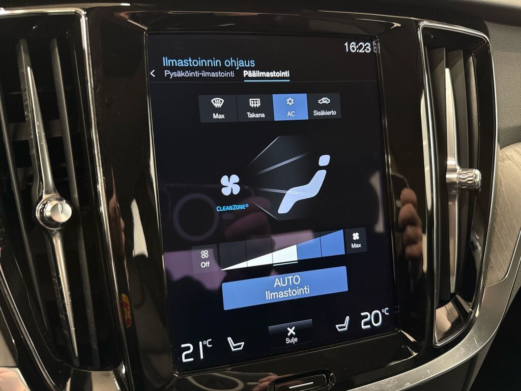 Volvo S60 2021 Sininen