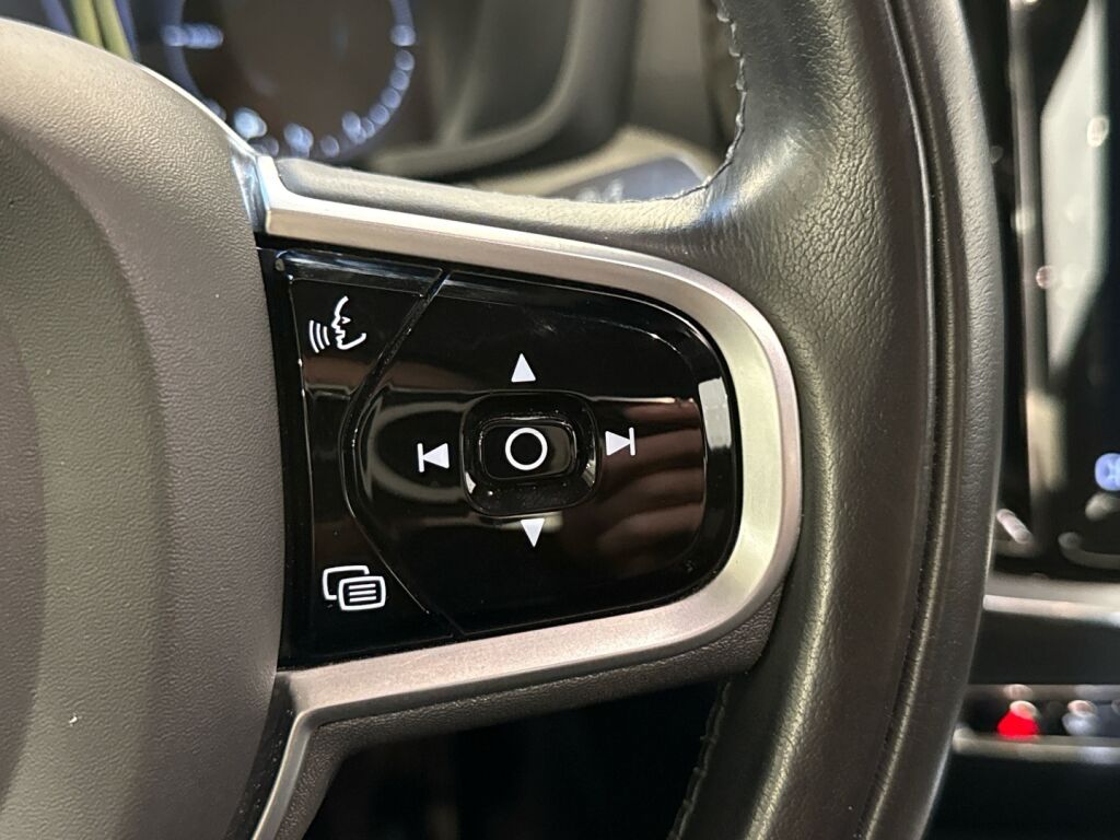 Volvo S60 2021 Sininen