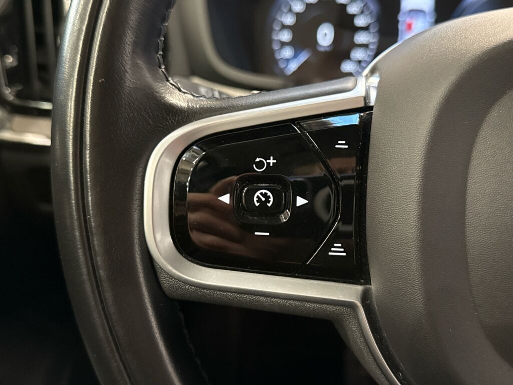 Volvo S60 2021 Sininen