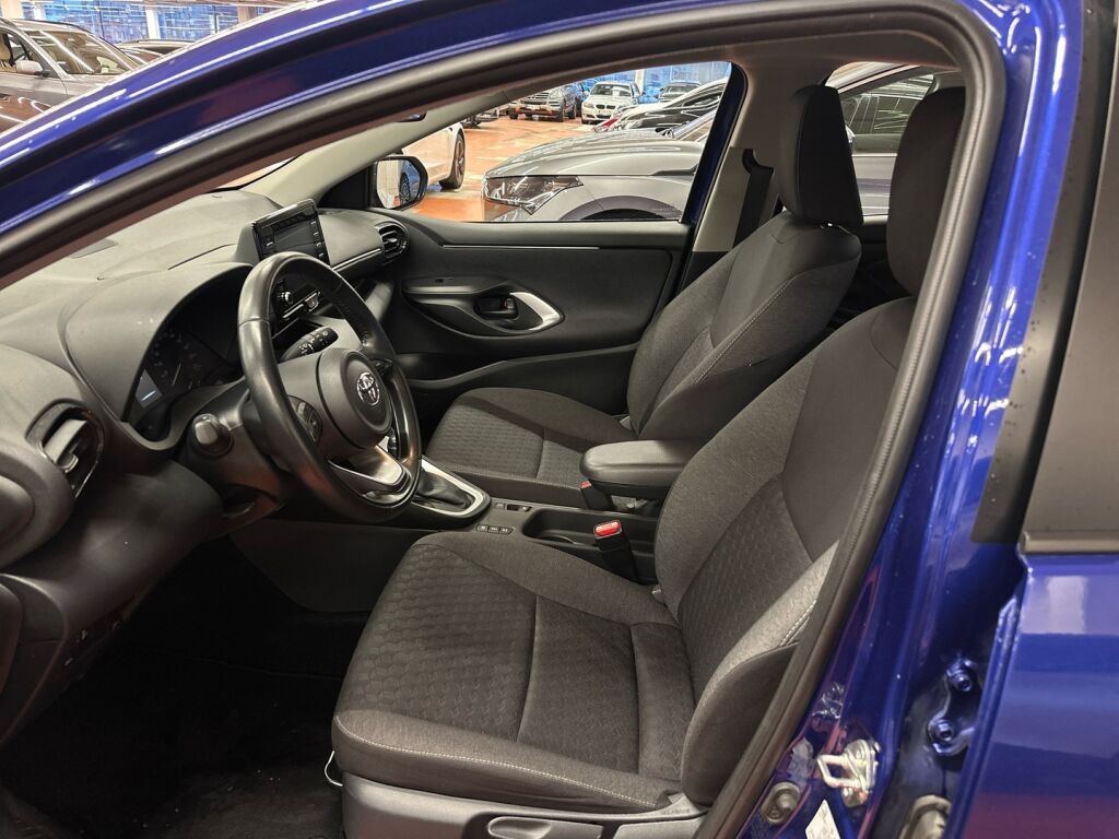 Toyota Yaris 2022 Sininen