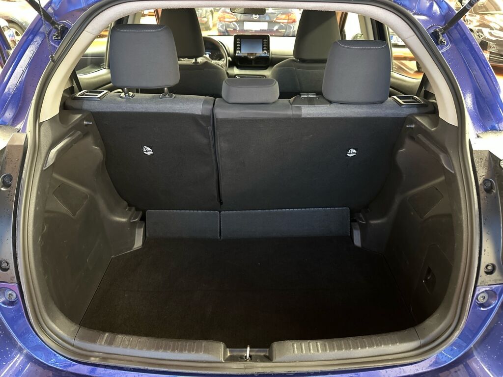 Toyota Yaris 2022 Sininen