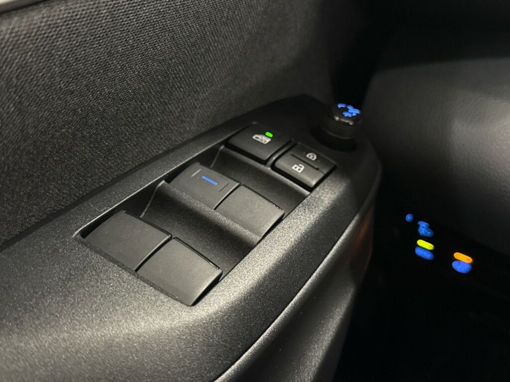 Toyota Yaris 2023 Valkoinen