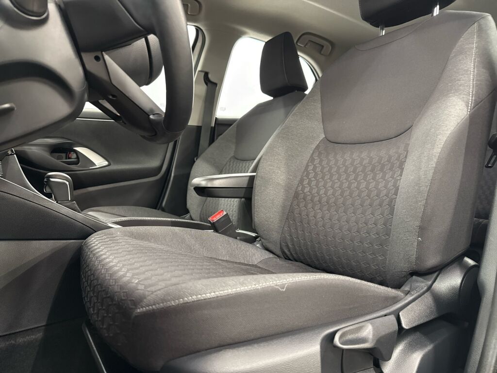 Toyota Yaris 2023 Valkoinen