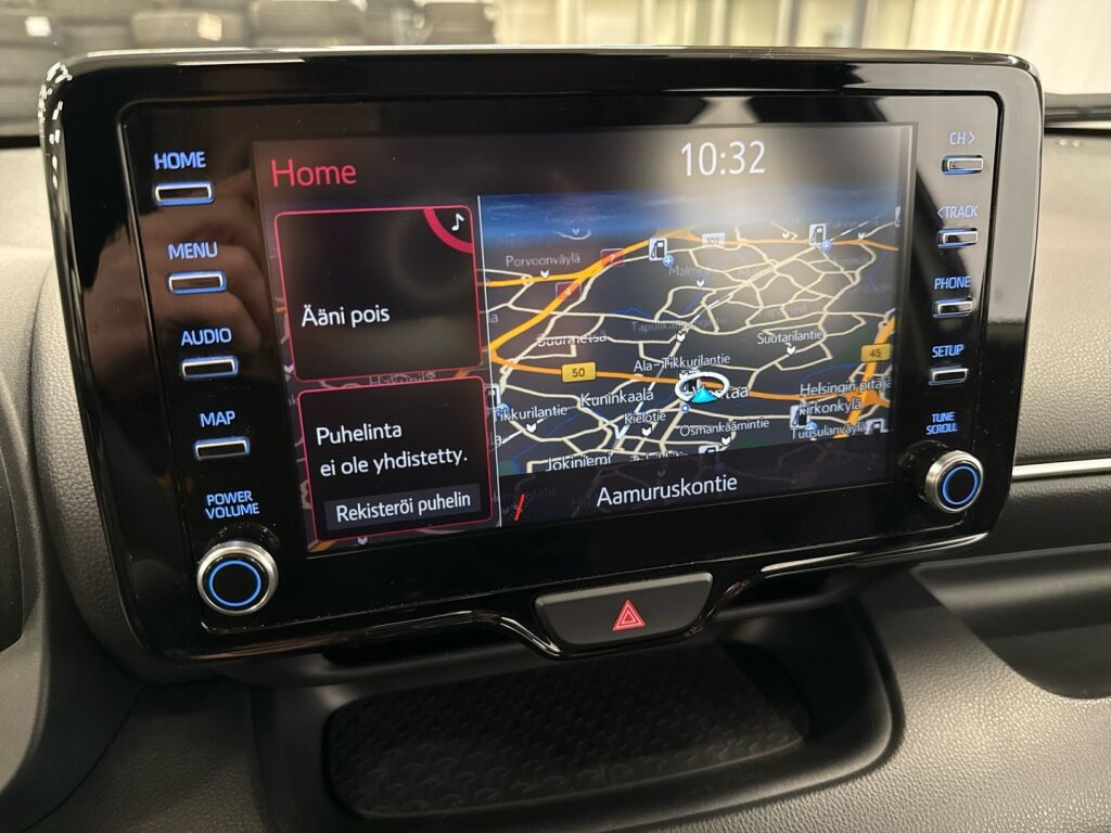 Toyota Yaris 2023 Valkoinen