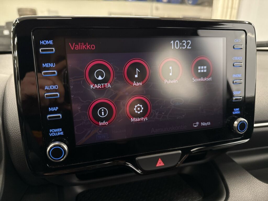 Toyota Yaris 2023 Valkoinen