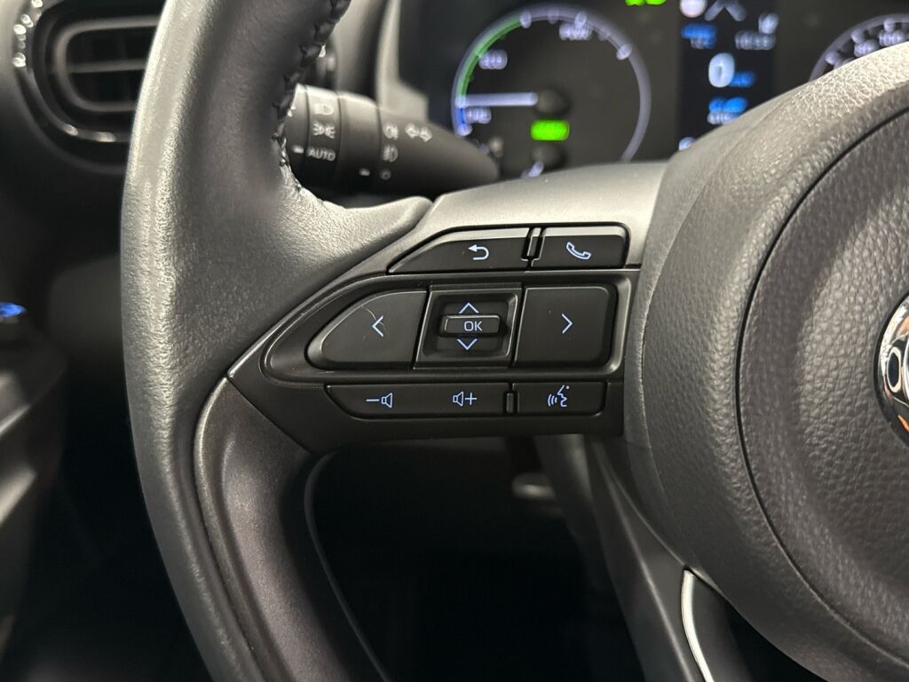 Toyota Yaris 2023 Valkoinen