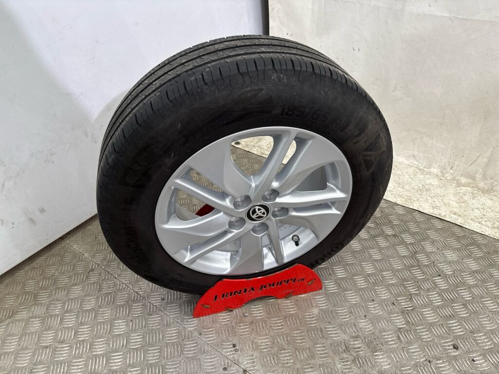 Toyota Yaris 2023 Valkoinen