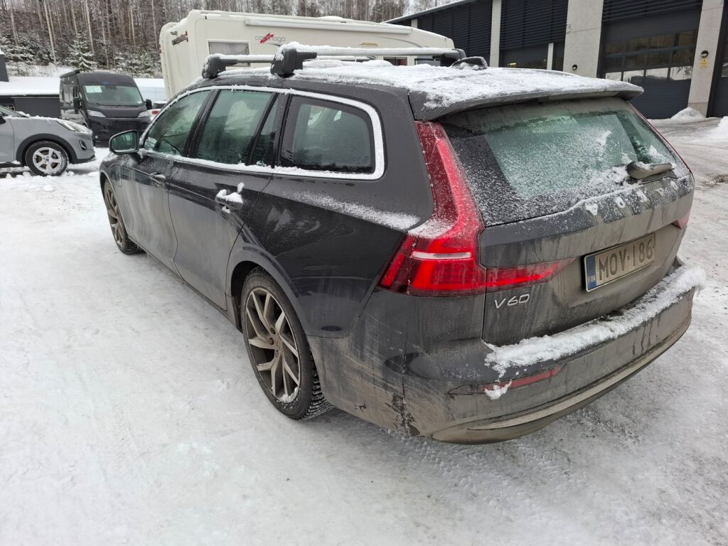 Volvo V60 2023 Harmaa