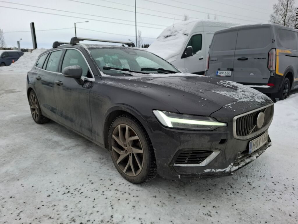 Volvo V60 2023 Harmaa