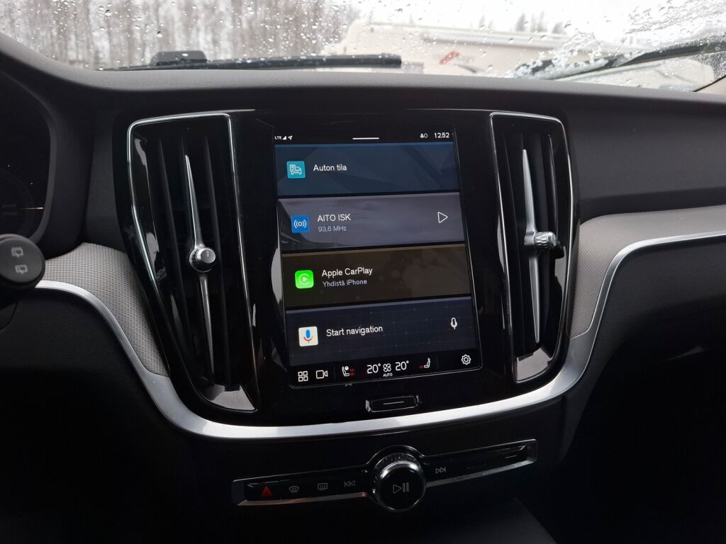 Volvo V60 2023 Harmaa