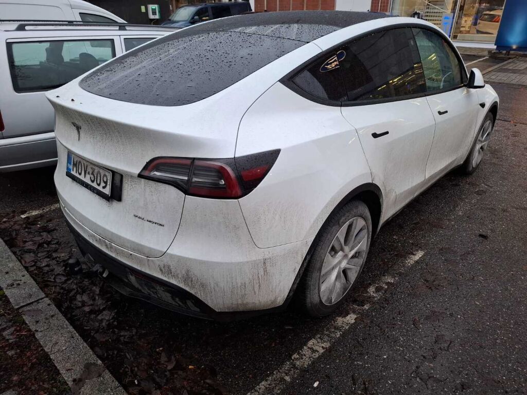 Tesla Model Y 2022 Valkoinen