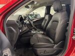 Ford Kuga 2023 Punainen