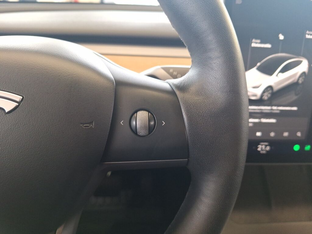 Tesla Model Y 2022 Valkoinen