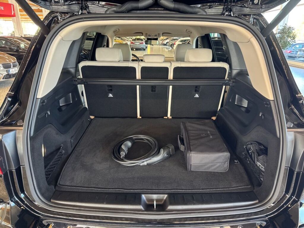 Mercedes-Benz EQB 2022 Musta