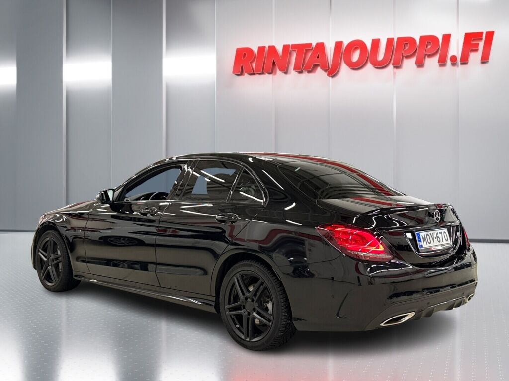 Mercedes-Benz C 2021 Musta