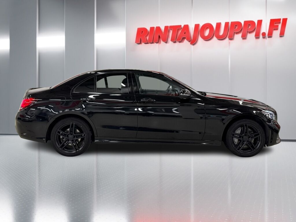 Mercedes-Benz C 2021 Musta