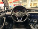 Volkswagen Passat 2019 Valkoinen