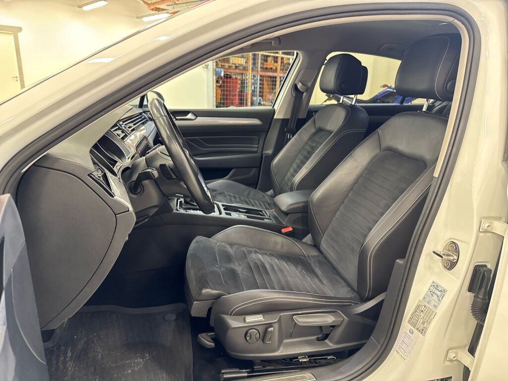 Volkswagen Passat 2019 Valkoinen