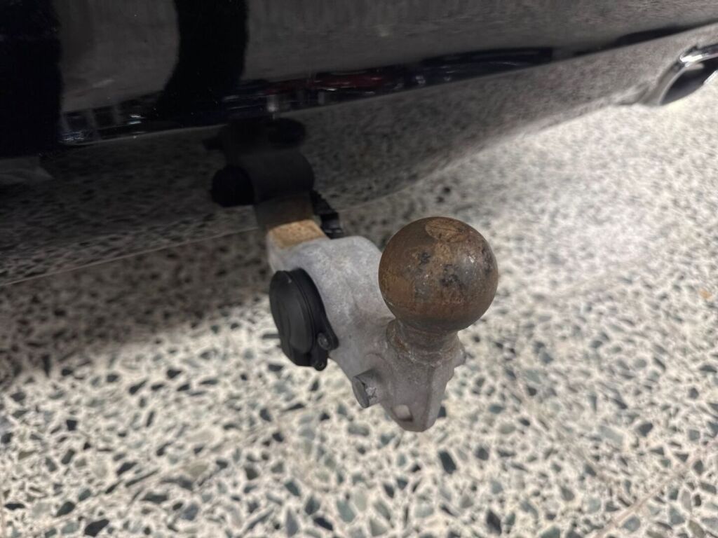 Volvo XC60 2018 Musta