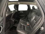 Volvo XC60 2018 Musta