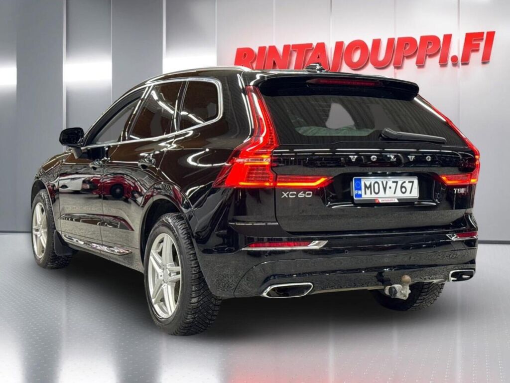Volvo XC60 2018 Musta