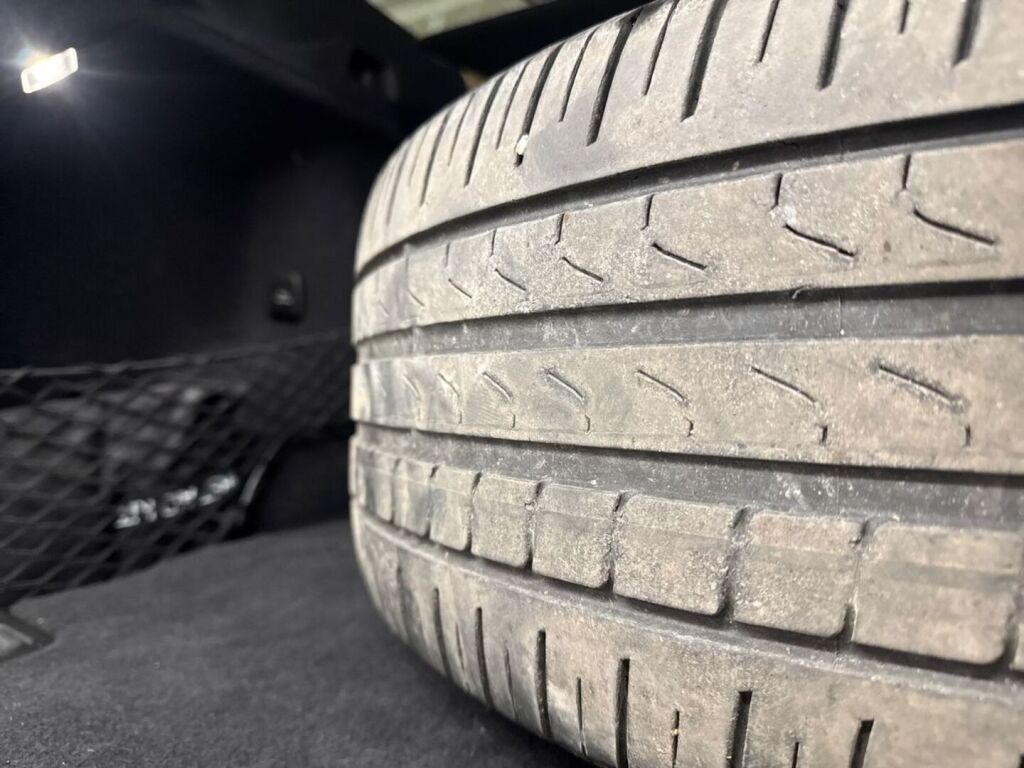 Volvo XC60 2018 Musta