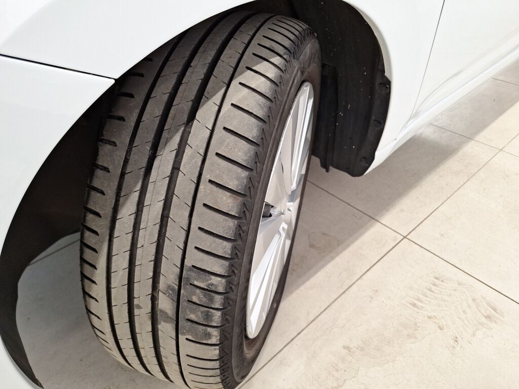 Nissan Micra 2022 Valkoinen