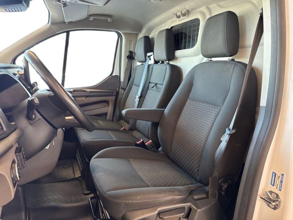 Ford Transit Custom 2023 Valkoinen
