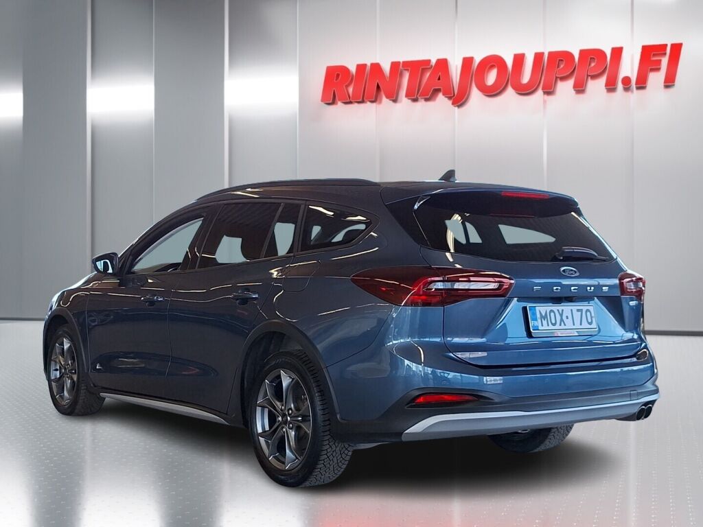 Ford Focus 2023 Sininen