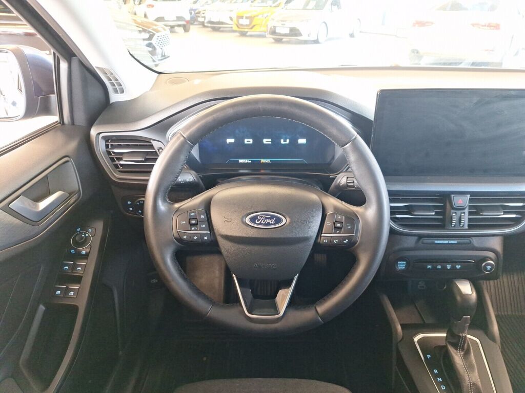 Ford Focus 2023 Sininen