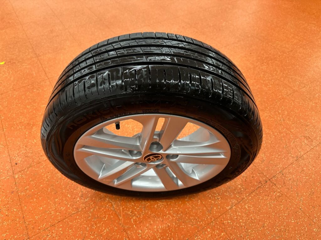 Toyota Corolla 2023 Harmaa