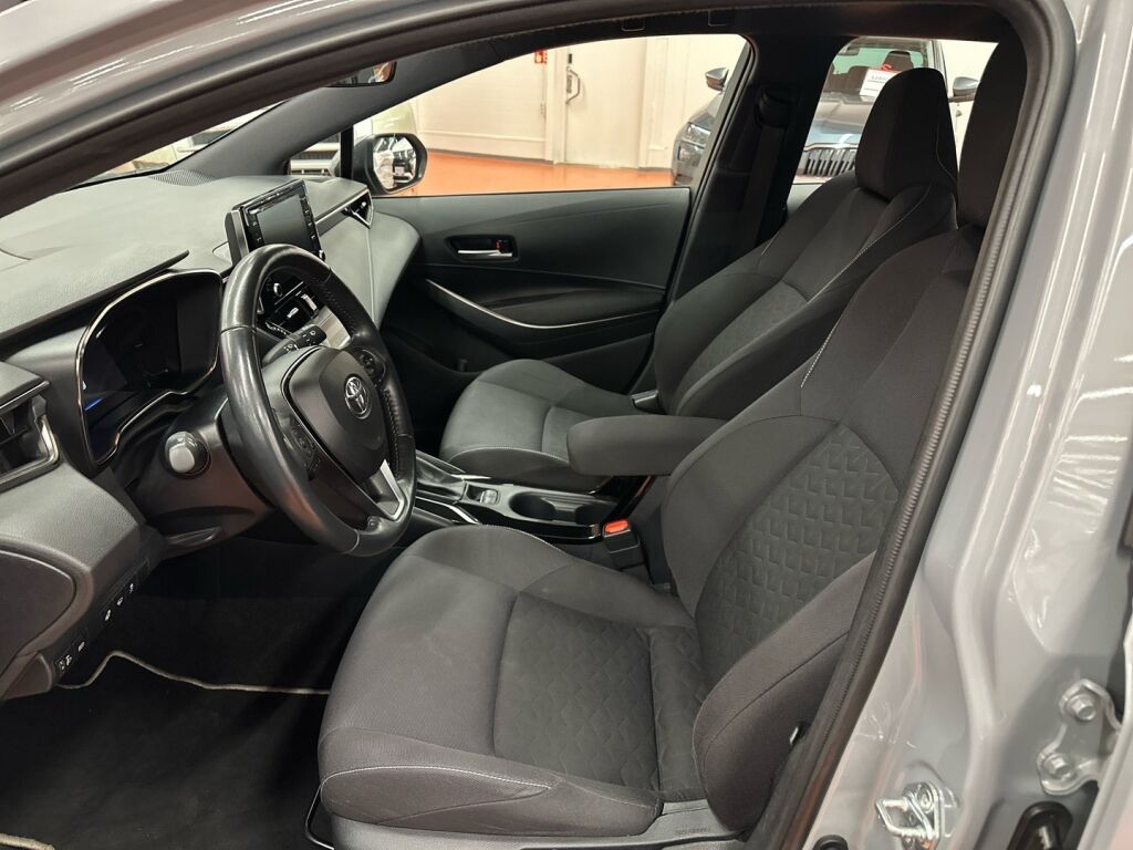 Toyota Corolla 2023 Harmaa