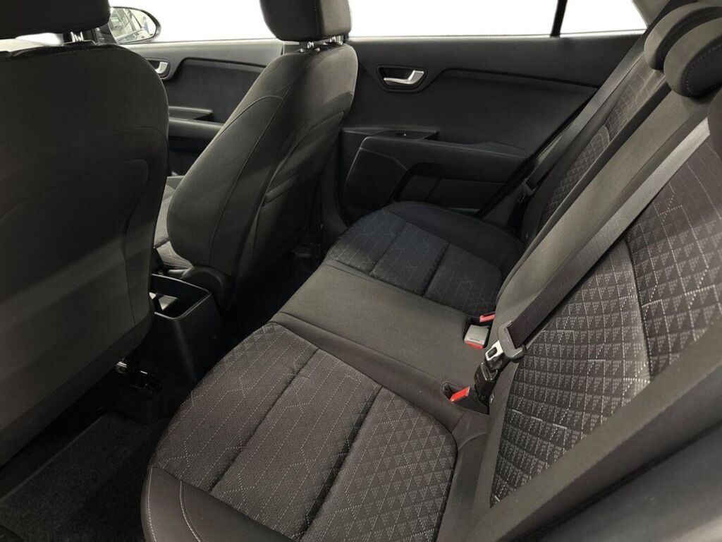 Kia Rio 2023 Sininen