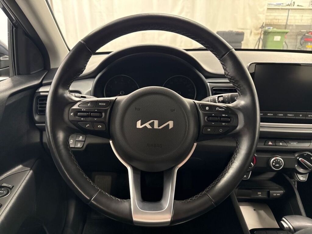 Kia Rio 2023 Sininen