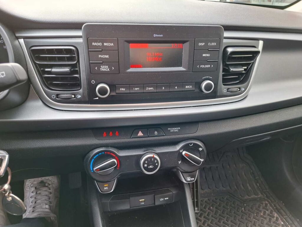 Kia Rio 2024 Vihreä