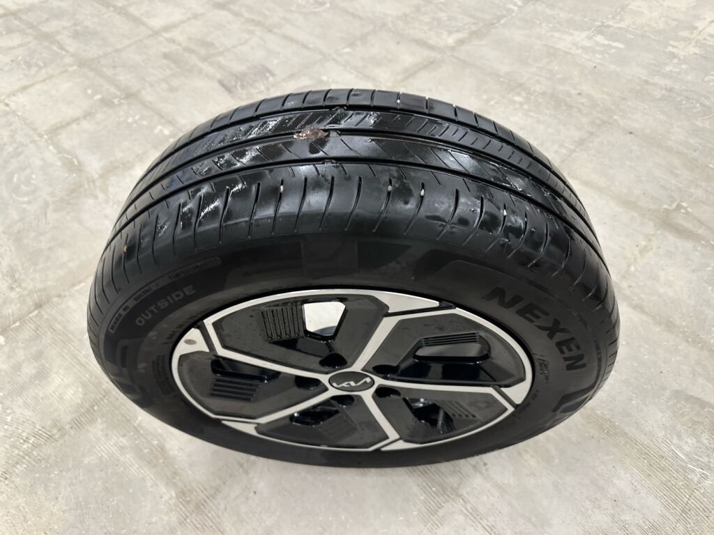 Kia Niro 2022 Punainen