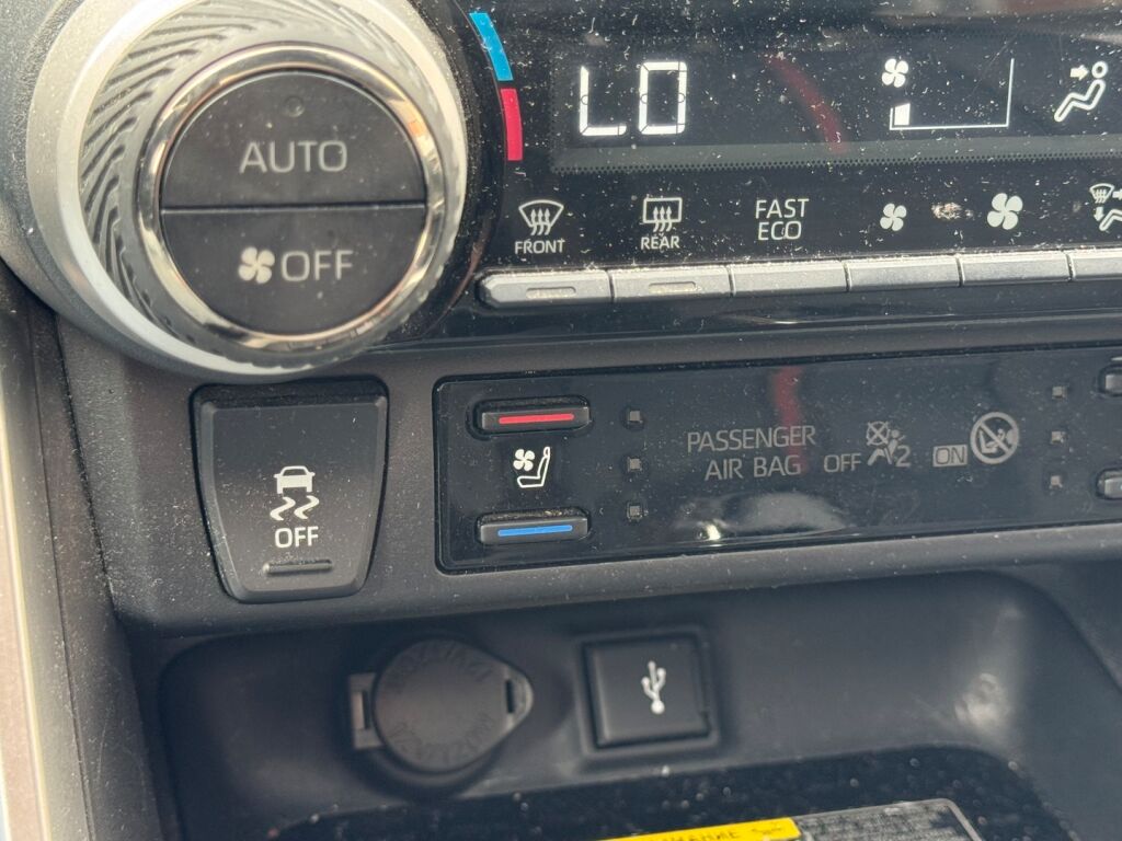 Toyota RAV4 2021 Harmaa